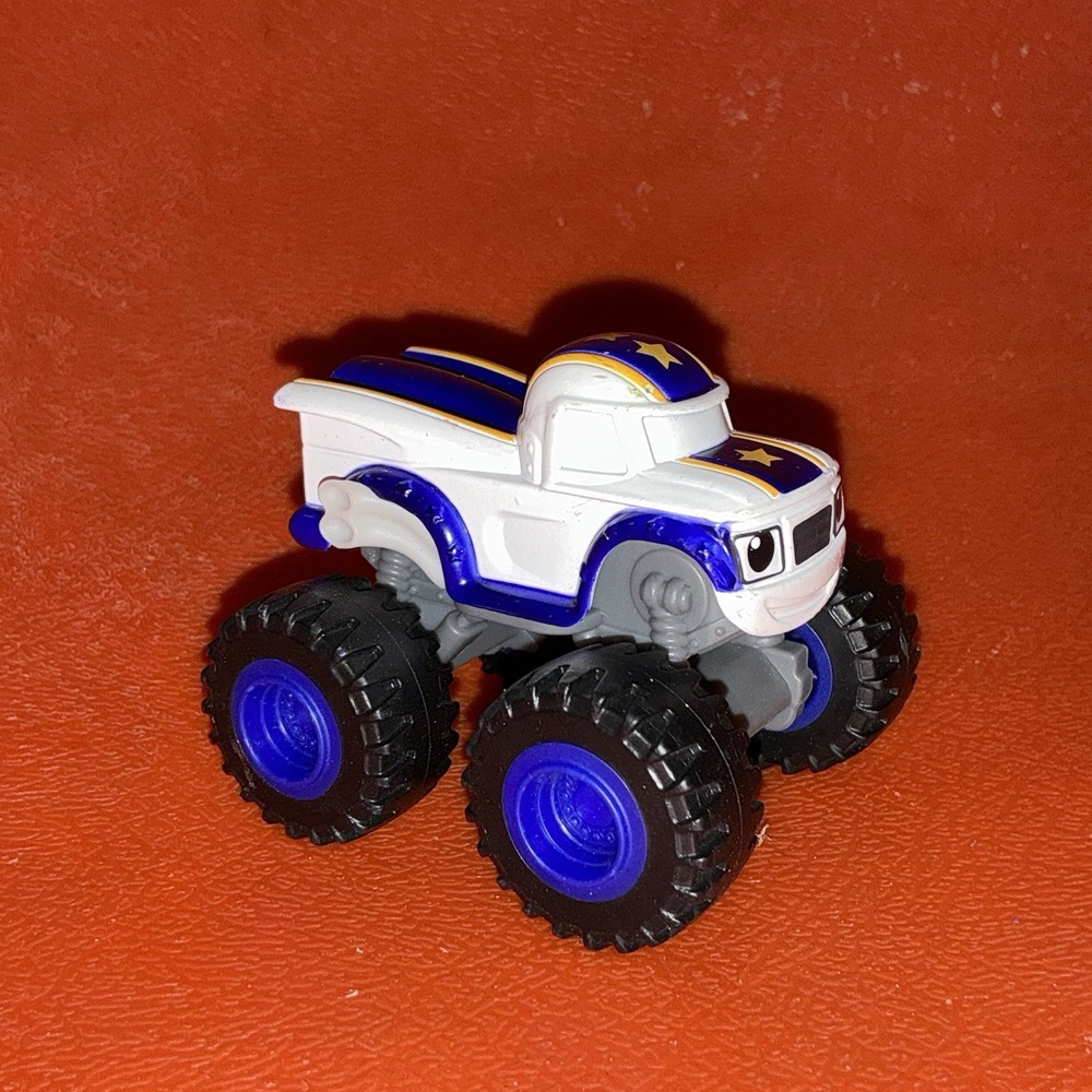 Blaze And The Monster Machines Darington 2014 - White & Blue With Stars